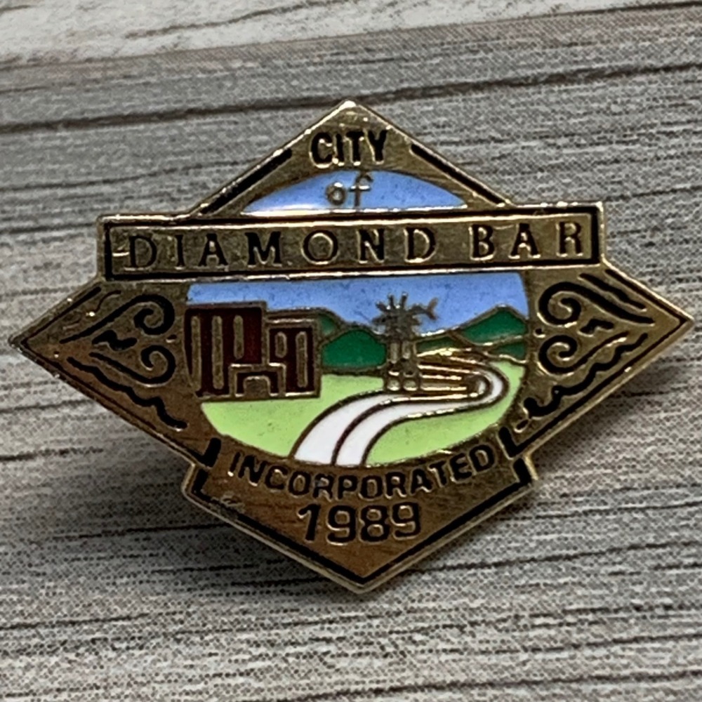 City of Diamond Bar Incorporated 1989 Vintage Enamel Lapel Pin Gold Tone CA